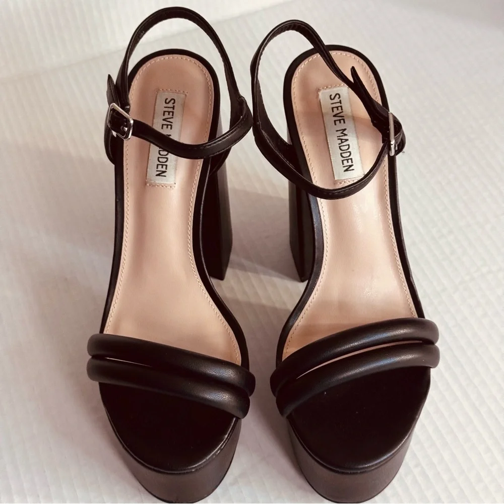 Steve Madden Tille Black Chunky Platform Heels - Picture 1 of 9